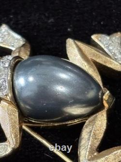Crown Trifari Jelly Belly Frog Brooch Pin Jeweled Alfred Philippe Cabochon