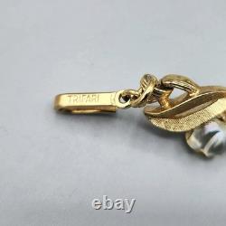 Crown Trifari LILY OF THE VALLEY Molded AB Opal Tulip Glass Necklace & Earrings