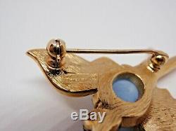 Crown Trifari Pin Brooch Blue Jelly Belly Bird Gold Alfred Philippe Book Piece