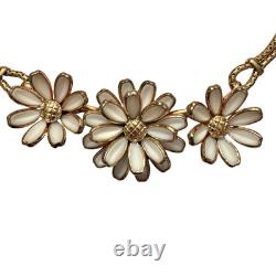Crown Trifari Poured Milk Glass Daisy Flower Necklace Alfred Philippe VTG 1950s
