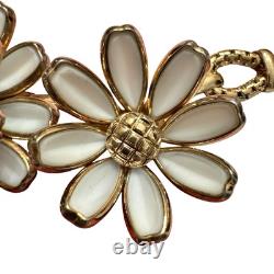 Crown Trifari Poured Milk Glass Daisy Flower Necklace Alfred Philippe VTG 1950s