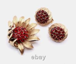 Crown Trifari Red Rhinestone Textured Sunflower Alfred Philippe Brooch Set