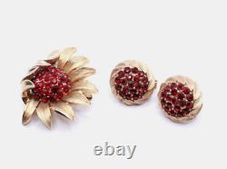 Crown Trifari Red Rhinestone Textured Sunflower Alfred Philippe Brooch Set