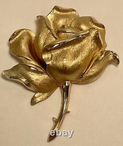 Crown Trifari Rose Brooch 1961 Alfred Phillipe Design Trifanium Gold Tone 2.65
