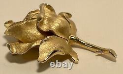 Crown Trifari Rose Brooch 1961 Alfred Phillipe Design Trifanium Gold Tone 2.65