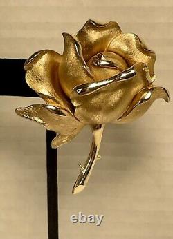 Crown Trifari Rose Brooch 1961 Alfred Phillipe Design Trifanium Gold Tone 2.65