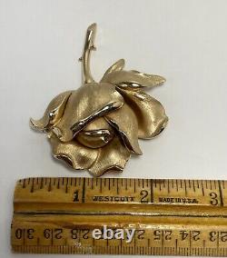 Crown Trifari Rose Brooch 1961 Alfred Phillipe Design Trifanium Gold Tone 2.65