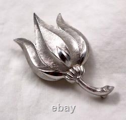 Crown Trifari Tulip Pin Brooch Brushed Silvertone Vintage MCM Alfred Philippe 2