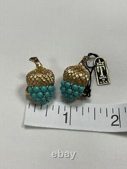 Crown Trifari Vintage Rare Turquoise Lucite Bead Oak Leaf Acorns Earrings 1960s