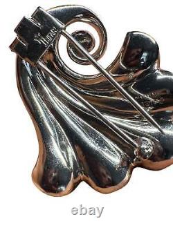 Crown Trifari, designed by Alfred Philippe and patented on March 28, 1944