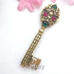 ESTATE Vintage Very Rare Alfred Philippe Trifari 1941 Key Brooch Pin #30-26