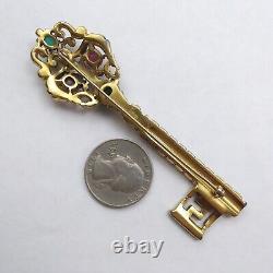 ESTATE Vintage Very Rare Alfred Philippe Trifari 1941 Key Brooch Pin #30-26