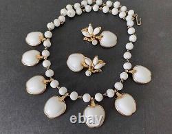 Earrings Necklace Trifari Set Milk Glass Apple Rare Pat Pend