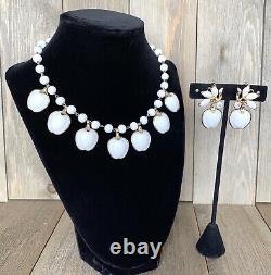 Earrings Necklace Trifari Set Milk Glass Apple Rare Pat Pend