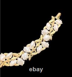 FABULOUS ALFRED PHILIPPE TRIFARI SORRENTO BABY's TOOTH FAUX PEARL BRACELET