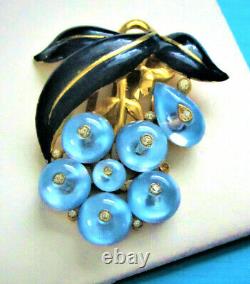 Fabulous 1938 Crown Trifari Alfred Philippe Blue Moonglow Beads Fur/dress Clip