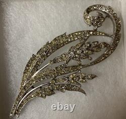 Large 1940s Alfred Philippe Crown Trifari Rhinestone Brooch