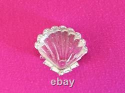 MINT Vintage 1949 Crown Trifari Moonshell Lucite Jelly Belly Shell Brooch