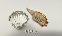 MINT Vintage 1949 Crown Trifari Moonshell Lucite Jelly Belly Shell Brooch