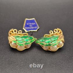 NOS VTG Crown Trifari Peas in a Pod Green Enamel Pearl Earrings Advertised Vogue