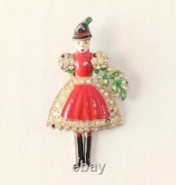 RARE 1939 Crown Trifari Alfred Philippe Helen ANTIQUE Swiss Girl Fur Pin