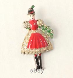 RARE 1939 Crown Trifari Alfred Philippe Helen ANTIQUE Swiss Girl Fur Pin