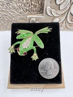RARE Crown Trifari Vintage Figural Frog, Alfred Philippe Ruby Red Eyes Golden