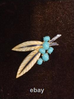 RARE TRIFARI 1940s Alfred PhilippeL'orient Gold Tone Faux Turquoise Leaf Brooch