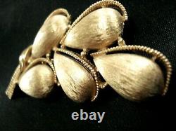 RARE Vintage Signed TRIFARI Alfred Philippe Brushed Gold Tone Floral Brooch Pin