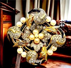 Rare 1940 Crown Trifari Gp Rhinestone Empress Eugenie Faux Pearl Dress Clip