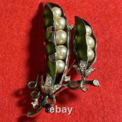 Rare 1953 Trifari Double Pea Pod Brooch Green Enamel Faux Pearl READ