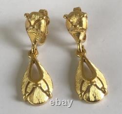 Rare Alfred Philippe Crown TRIFARI Earrings Mid century clip on