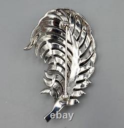 Rare Crown Trifari Alfred Philippe Pave and Baguette Rhinestone Feather Brooch