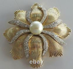 Rare Signed Crown Trifari Alfred Philippe Brooch Rhinestone Faux Pearl Mystique