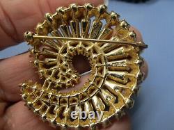 Rare Vintage Crown Trifari Alfred Philippe Rhinestone Gold-tone Swirl Pin Brooch