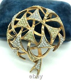 Rare Vintage Trifari Alfred Philippe Pave Diamante'Fireworks' Dome Gold Brooch