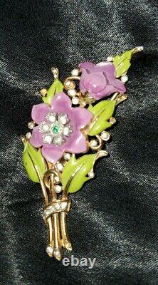 Signed Crown Trifari Alfred Philippe Enamel Purple Flower Fur Scarf Clip Brooch