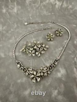 TRIFARI 4-5-6 Petal Flower Parure Alfred Philippe Rhodium Crystal PAT PEND Box