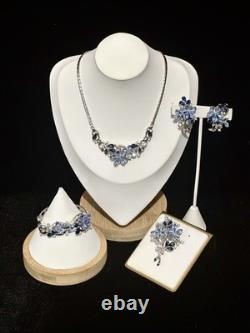 TRIFARI 4-5 Petal Flower Parure 1953 Sapphire Alfred Philippe PAT PEND