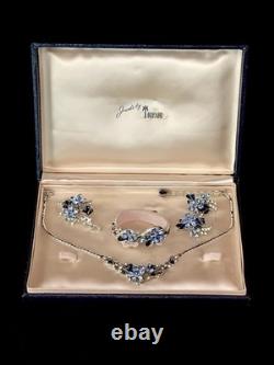TRIFARI 4-5 Petal Flower Parure 1953 Sapphire Alfred Philippe PAT PEND