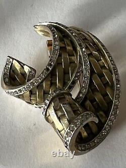 TRIFARI ALFRED PHILIPPE 1941 Book Piece Weave Rhinestone Fur Brooch Set Of 2