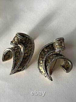 TRIFARI ALFRED PHILIPPE 1941 Book Piece Weave Rhinestone Fur Brooch Set Of 2