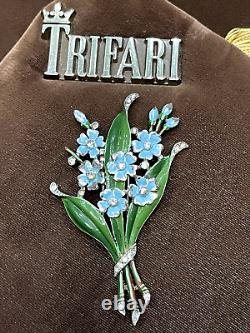 TRIFARI ALFRED PHILIPPE Pat 121,253, rhodium plate, baby blue bouquet, FUR CLIP