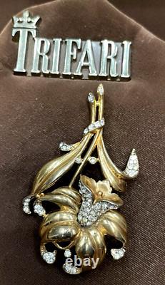 TRIFARI ALFRED PHILIPPE Pat 121,254 golden metal, pave DAFFODIL brooch. 2 of 2