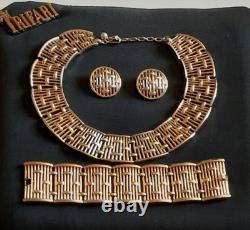 TRIFARI Alfred Philippe COLONNADE Gold Openwork Panel Necklace Bracelet Earrings