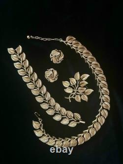 TRIFARI Autumn Leaves Book Alfred Philippe Gold-Trifanium Set PAT PEND