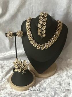 TRIFARI Autumn Leaves Book Alfred Philippe Gold-Trifanium Set PAT PEND