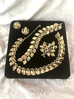 TRIFARI Autumn Leaves Book Alfred Philippe Gold-Trifanium Set PAT PEND