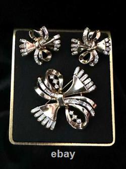 TRIFARI Baguette Bow Set Alfred Philippe Gold-Tone Brilliant PAT PEND 1950 withBox