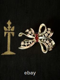 TRIFARI Brooch Bow Red Crystal Rhinestones Alfred Philippe Open-Work Crown BOX